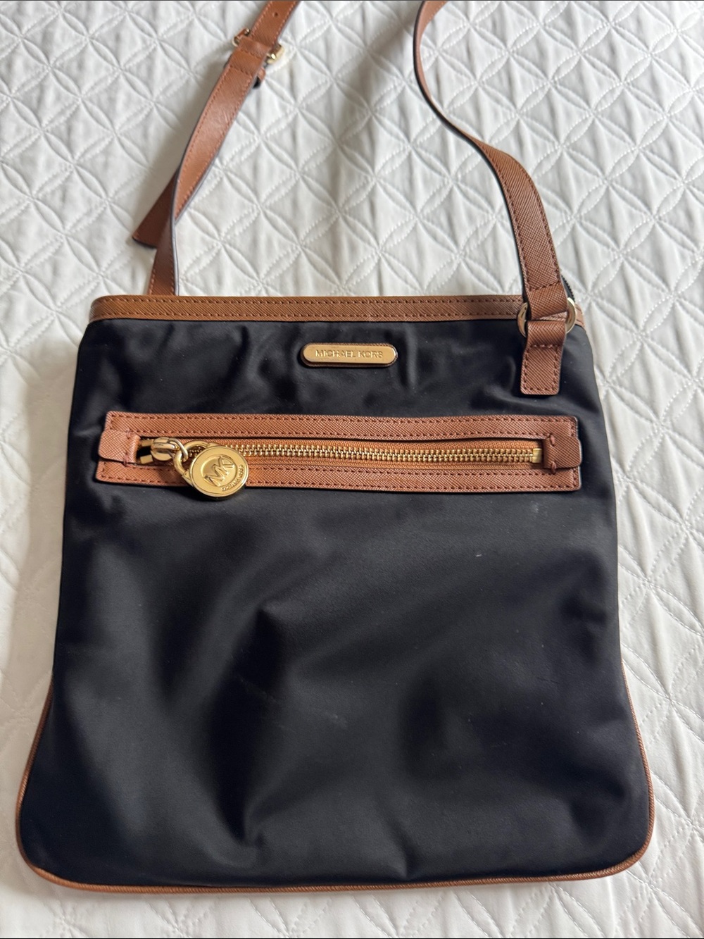 Michael Kors Travel / Fulton Large Nylon & Leather Crossbody Messenger bag